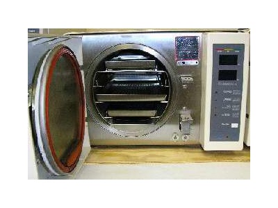 Validator 8 Pelton & Crane Autoclave