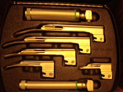 Miller Fiber Optic Laryngoscope Set