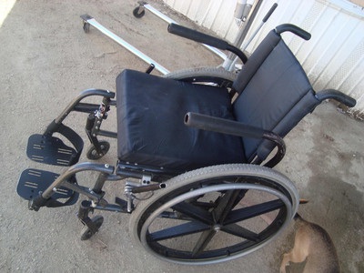 quickie light weight wheel chair 