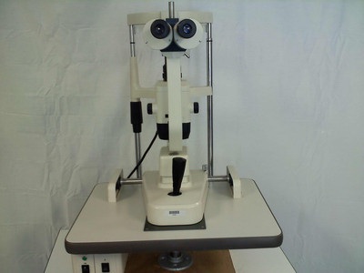TOPCON SL1E SLIT LAMP FOR SALE